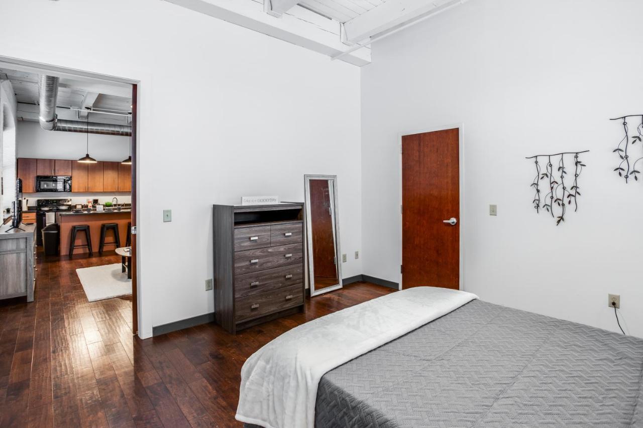 Ferienwohnung Ny Style Centric Loft With King Bed By Park Ave Rochester Exterior foto