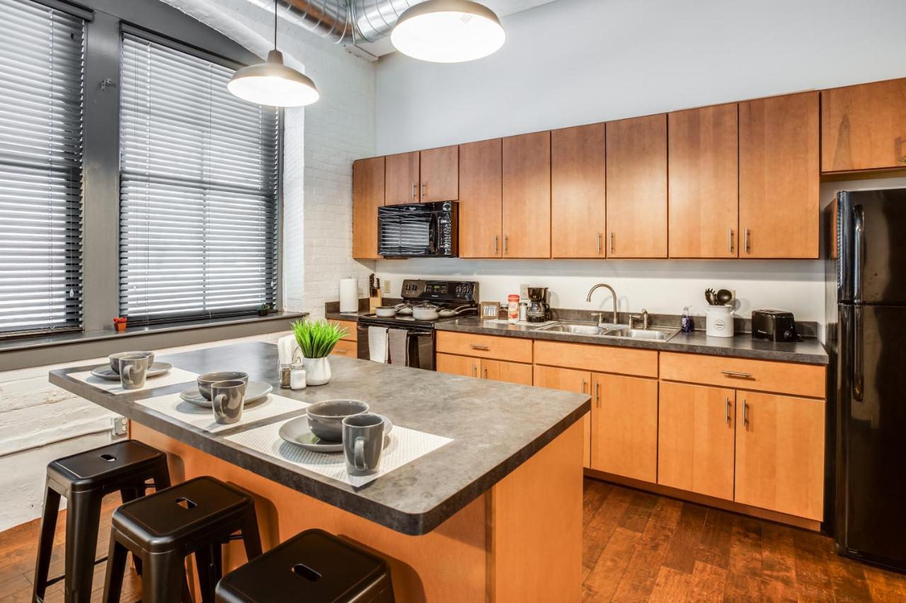 Ferienwohnung Ny Style Centric Loft With King Bed By Park Ave Rochester Exterior foto