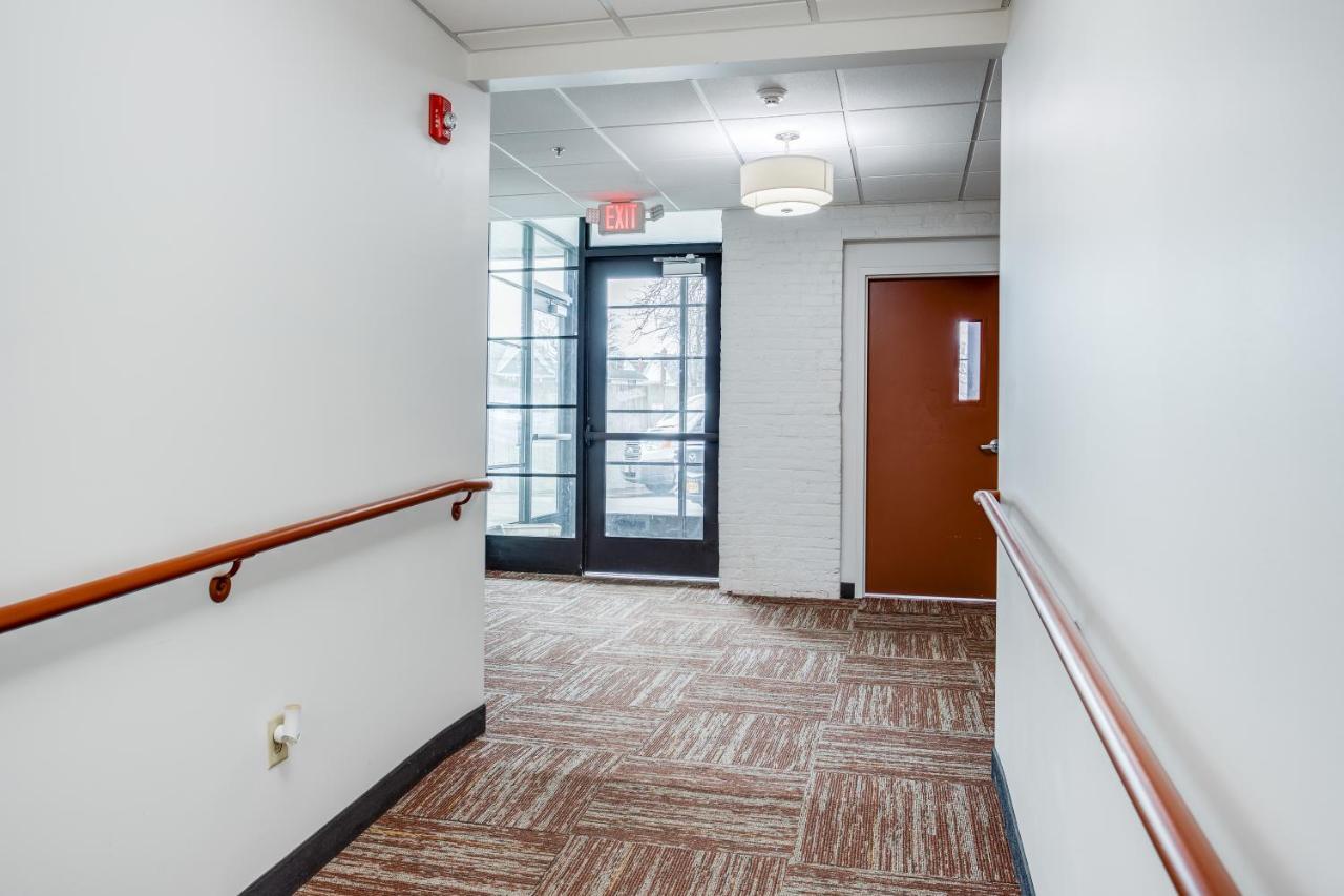Ferienwohnung Ny Style Centric Loft With King Bed By Park Ave Rochester Exterior foto